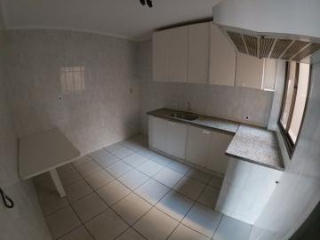 Alugar Apartamento / Padr&atilde;o em S&atilde;o Jos&eacute; do Rio Preto R$ 750,00 - Foto 13