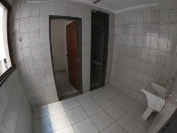 Alugar Apartamento / Padr&atilde;o em S&atilde;o Jos&eacute; do Rio Preto R$ 750,00 - Foto 14