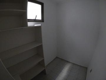 Alugar Apartamento / Padr&atilde;o em S&atilde;o Jos&eacute; do Rio Preto R$ 750,00 - Foto 15