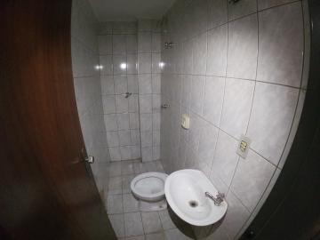 Alugar Apartamento / Padr&atilde;o em S&atilde;o Jos&eacute; do Rio Preto R$ 750,00 - Foto 16