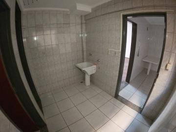 Alugar Apartamento / Padr&atilde;o em S&atilde;o Jos&eacute; do Rio Preto R$ 750,00 - Foto 18