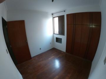 Alugar Apartamento / Padr&atilde;o em S&atilde;o Jos&eacute; do Rio Preto R$ 750,00 - Foto 23
