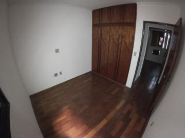 Alugar Apartamento / Padr&atilde;o em S&atilde;o Jos&eacute; do Rio Preto R$ 750,00 - Foto 31