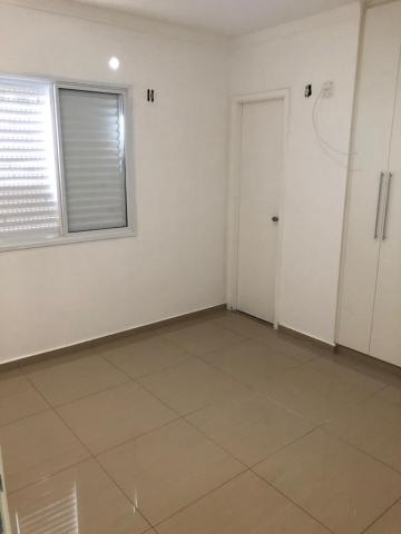 Alugar Casa / Condom&iacute;nio em S&atilde;o Jos&eacute; do Rio Preto R$ 1.920,00 - Foto 11