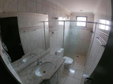 Alugar Apartamento / Padr&atilde;o em S&atilde;o Jos&eacute; do Rio Preto R$ 1.200,00 - Foto 9