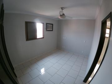 Alugar Apartamento / Padr&atilde;o em S&atilde;o Jos&eacute; do Rio Preto R$ 1.200,00 - Foto 10