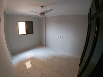 Alugar Apartamento / Padr&atilde;o em S&atilde;o Jos&eacute; do Rio Preto R$ 1.200,00 - Foto 15