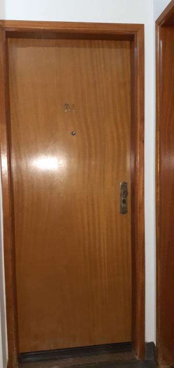 Alugar Apartamento / Padr&atilde;o em S&atilde;o Jos&eacute; do Rio Preto R$ 1.200,00 - Foto 14
