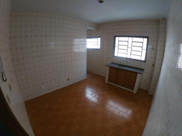 Alugar Apartamento / Padr&atilde;o em S&atilde;o Jos&eacute; do Rio Preto R$ 950,00 - Foto 4