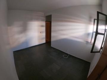 Alugar Apartamento / Padr&atilde;o em S&atilde;o Jos&eacute; do Rio Preto R$ 950,00 - Foto 17
