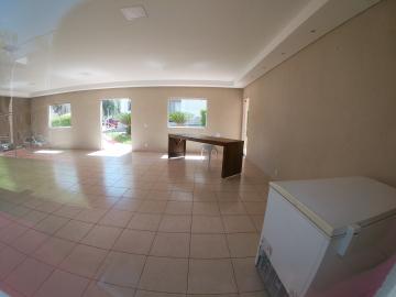 Alugar Apartamento / Padr&atilde;o em S&atilde;o Jos&eacute; do Rio Preto R$ 1.000,00 - Foto 19