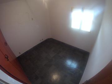 Alugar Apartamento / Padr&atilde;o em S&atilde;o Jos&eacute; do Rio Preto R$ 700,00 - Foto 7