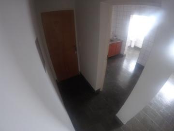 Alugar Apartamento / Padr&atilde;o em S&atilde;o Jos&eacute; do Rio Preto R$ 700,00 - Foto 9