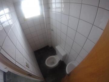 Alugar Apartamento / Padr&atilde;o em S&atilde;o Jos&eacute; do Rio Preto R$ 700,00 - Foto 12
