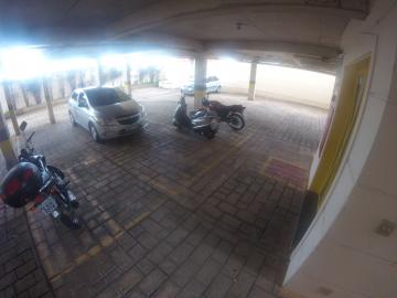 Alugar Apartamento / Padr&atilde;o em S&atilde;o Jos&eacute; do Rio Preto R$ 700,00 - Foto 16