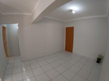 Alugar Apartamento / Padr&atilde;o em S&atilde;o Jos&eacute; do Rio Preto R$ 1.000,00 - Foto 4