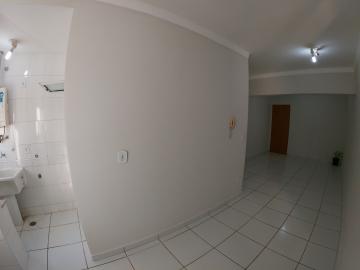 Alugar Apartamento / Padr&atilde;o em S&atilde;o Jos&eacute; do Rio Preto R$ 1.000,00 - Foto 7