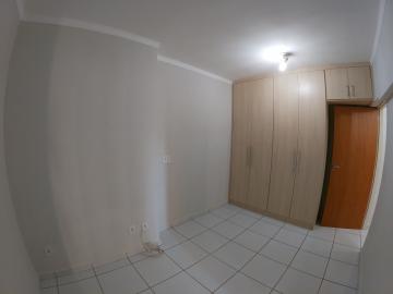 Alugar Apartamento / Padr&atilde;o em S&atilde;o Jos&eacute; do Rio Preto R$ 1.000,00 - Foto 12