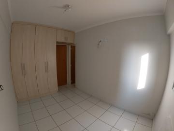 Alugar Apartamento / Padr&atilde;o em S&atilde;o Jos&eacute; do Rio Preto R$ 1.000,00 - Foto 17