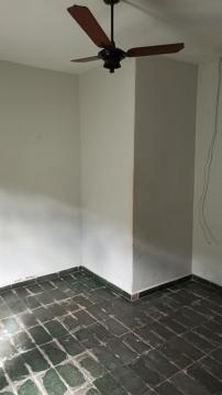 Alugar Casa / Padr&atilde;o em S&atilde;o Jos&eacute; do Rio Preto R$ 800,00 - Foto 12