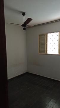 Alugar Casa / Padr&atilde;o em S&atilde;o Jos&eacute; do Rio Preto R$ 800,00 - Foto 15