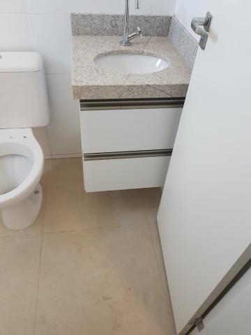 Alugar Apartamento / Padr&atilde;o em S&atilde;o Jos&eacute; do Rio Preto R$ 2.600,00 - Foto 11