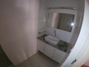 Alugar Apartamento / Padr&atilde;o em S&atilde;o Jos&eacute; do Rio Preto R$ 1.000,00 - Foto 28