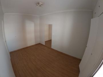 Alugar Apartamento / Padr&atilde;o em S&atilde;o Jos&eacute; do Rio Preto R$ 1.000,00 - Foto 32