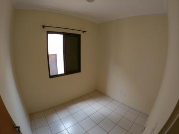 Alugar Apartamento / Padr&atilde;o em S&atilde;o Jos&eacute; do Rio Preto R$ 600,00 - Foto 10