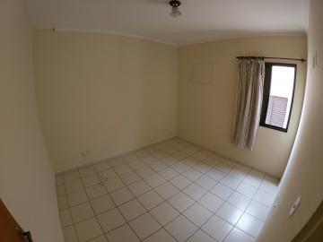 Alugar Apartamento / Padr&atilde;o em S&atilde;o Jos&eacute; do Rio Preto R$ 600,00 - Foto 13