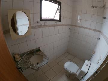 Alugar Apartamento / Padr&atilde;o em S&atilde;o Jos&eacute; do Rio Preto R$ 600,00 - Foto 18