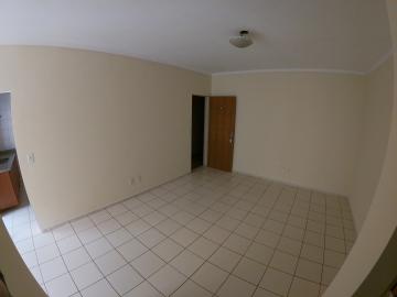 Alugar Apartamento / Padr&atilde;o em S&atilde;o Jos&eacute; do Rio Preto R$ 600,00 - Foto 20