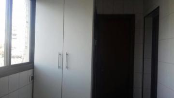 Alugar Apartamento / Padr&atilde;o em S&atilde;o Jos&eacute; do Rio Preto R$ 1.300,00 - Foto 2