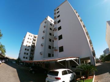 Alugar Apartamento / Padr&atilde;o em S&atilde;o Jos&eacute; do Rio Preto R$ 700,00 - Foto 4