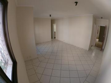Alugar Apartamento / Padr&atilde;o em S&atilde;o Jos&eacute; do Rio Preto R$ 700,00 - Foto 17