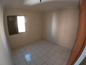 Alugar Apartamento / Padr&atilde;o em S&atilde;o Jos&eacute; do Rio Preto R$ 700,00 - Foto 23