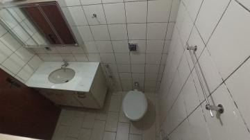 Alugar Apartamento / Padr&atilde;o em S&atilde;o Jos&eacute; do Rio Preto R$ 800,00 - Foto 10