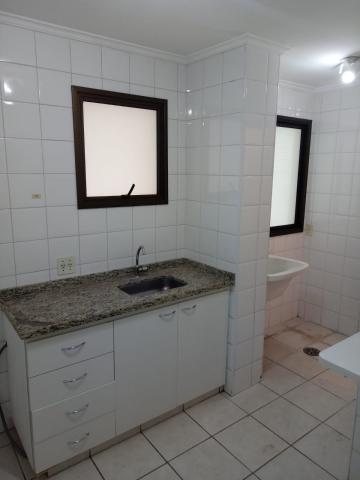 Alugar Apartamento / Padr&atilde;o em S&atilde;o Jos&eacute; do Rio Preto R$ 1.250,00 - Foto 7