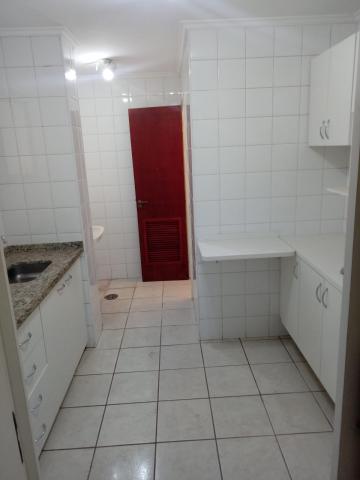 Alugar Apartamento / Padr&atilde;o em S&atilde;o Jos&eacute; do Rio Preto R$ 1.250,00 - Foto 10