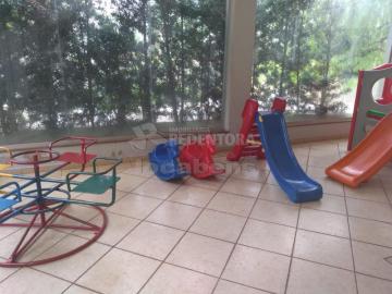 Alugar Apartamento / Padr&atilde;o em S&atilde;o Jos&eacute; do Rio Preto R$ 1.250,00 - Foto 24