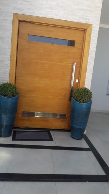 Comprar Casa / Padr&atilde;o em Mirassol R$ 450.000,00 - Foto 2