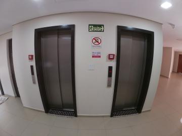 Alugar Apartamento / Padr&atilde;o em S&atilde;o Jos&eacute; do Rio Preto R$ 2.200,00 - Foto 2