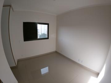 Alugar Apartamento / Padr&atilde;o em S&atilde;o Jos&eacute; do Rio Preto R$ 2.200,00 - Foto 10