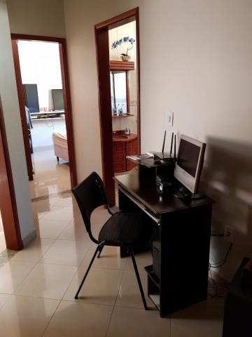 Comprar Casa / Padr&atilde;o em Mirassol R$ 440.000,00 - Foto 14