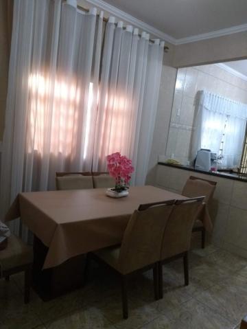 Comprar Casa / Padr&atilde;o em Potirendaba R$ 420.000,00 - Foto 3