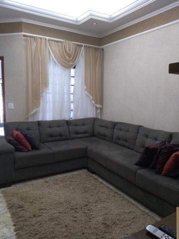 Comprar Casa / Padr&atilde;o em Potirendaba R$ 420.000,00 - Foto 2