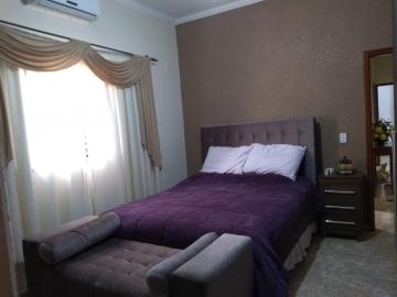 Comprar Casa / Padr&atilde;o em Potirendaba R$ 420.000,00 - Foto 11