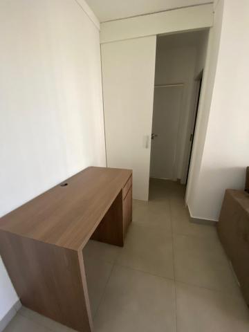 Alugar Apartamento / Studio em S&atilde;o Jos&eacute; do Rio Preto R$ 2.000,00 - Foto 3