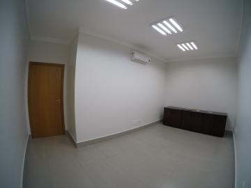 Alugar Comercial / Pr&eacute;dio Inteiro em S&atilde;o Jos&eacute; do Rio Preto R$ 21.500,00 - Foto 28