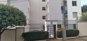 Alugar Apartamento / Padr&atilde;o em S&atilde;o Jos&eacute; do Rio Preto. apenas R$ 700,00